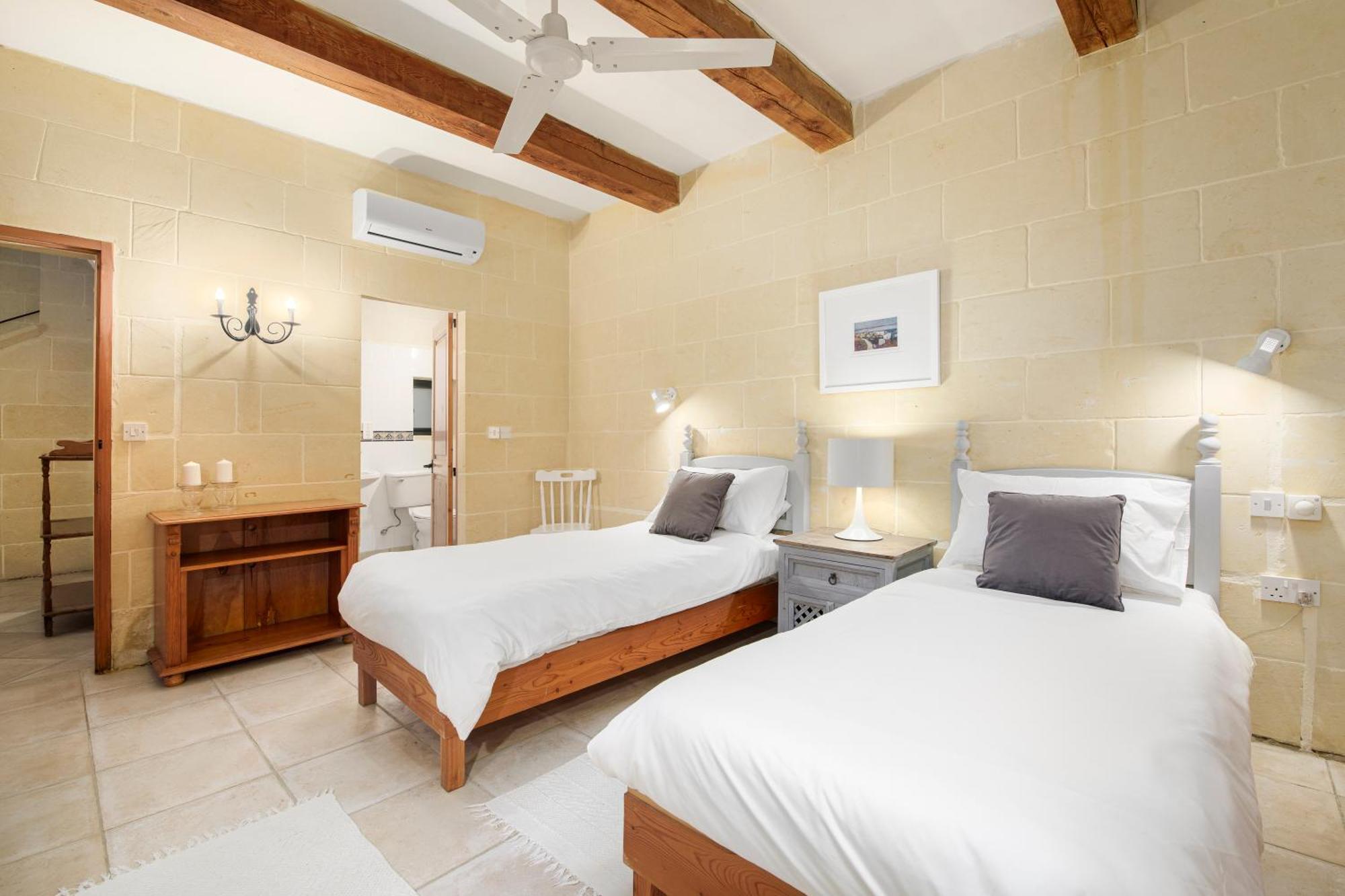 Dar Ta' Censina Villa With Private Pool Għasri Eksteriør billede
